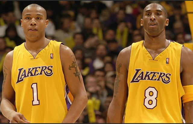 开云登录线上-卡隆-巴特勒谈科比:他曾劝阻我喝汽水 还曾更改战术完成绝杀