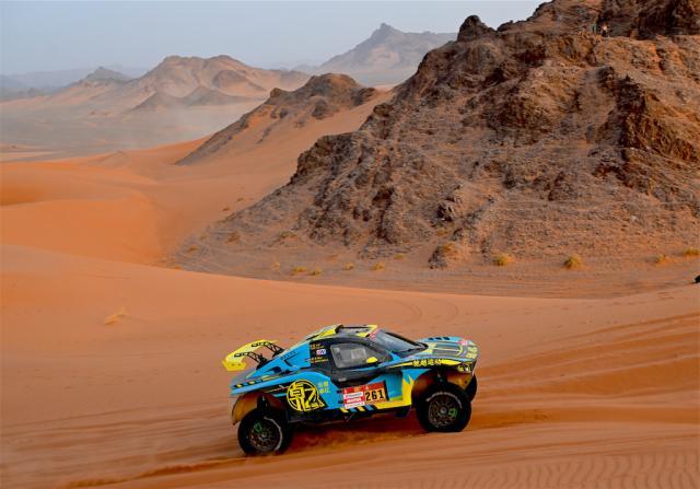 1767886354022092750.jpg M01_9307.jpg