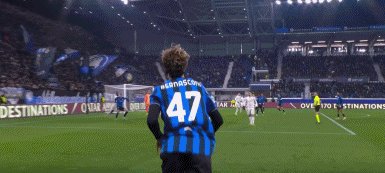 1765324415621062400.gif 压切53.gif